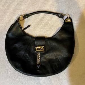 Elegant Black Leather Shoulder Bag with Gold Chain